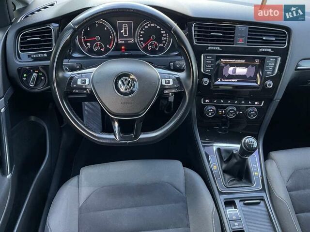 Фольксваген Гольф 2013 в Стрые на Automoto.ua Черный Фольксваген Гольф, объемом двигателя 1.97 л и пробегом 245 тыс. км за 11750 $, фото 30 на Automoto.ua