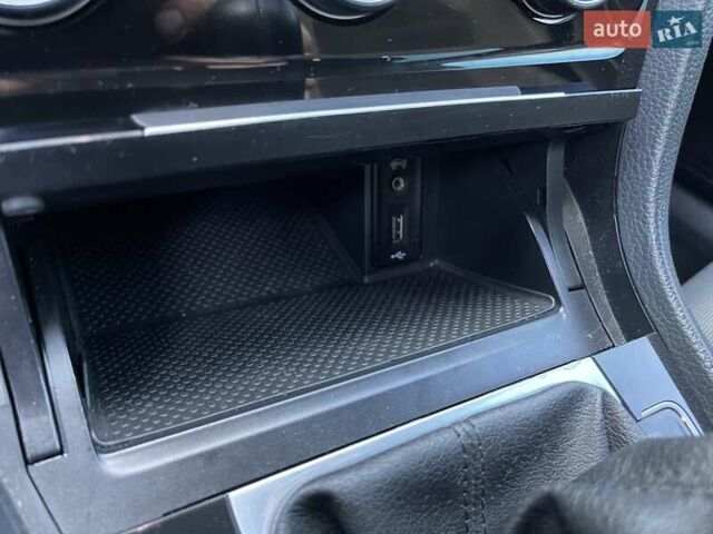 Фольксваген Гольф 2013 в Стрые на Automoto.ua Черный Фольксваген Гольф, объемом двигателя 1.97 л и пробегом 245 тыс. км за 11750 $, фото 41 на Automoto.ua