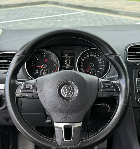 Черный Фольксваген Гольф, объемом двигателя 1.6 л и пробегом 279 тыс. км за 8400 $, фото 13 на Automoto.ua