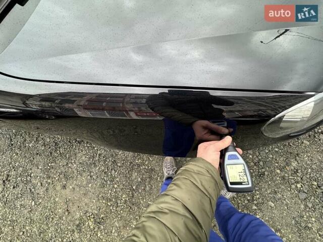 Черный Фольксваген Гольф, объемом двигателя 1.6 л и пробегом 207 тыс. км за 9300 $, фото 88 на Automoto.ua