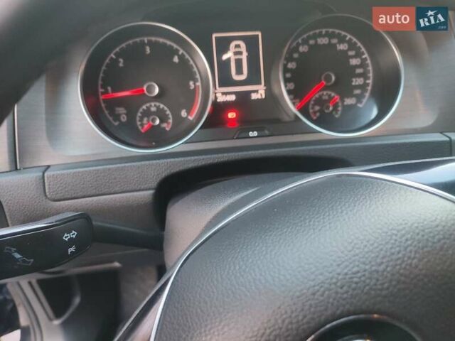 Чорний Фольксваген Гольф, об'ємом двигуна 1.6 л та пробігом 267 тис. км за 9200 $, фото 27 на Automoto.ua