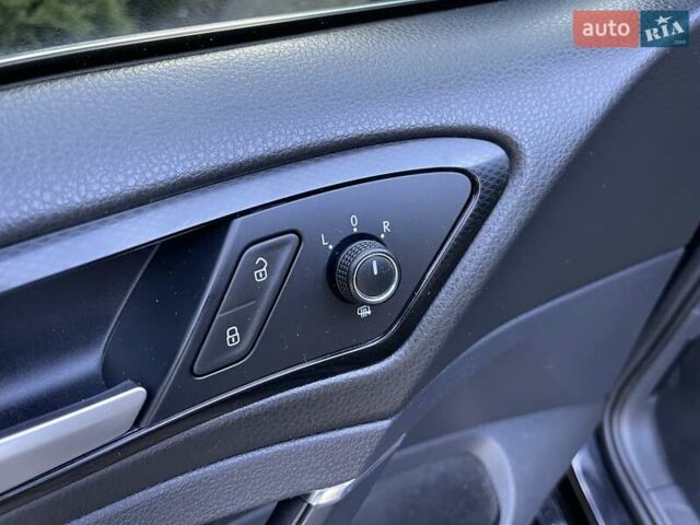 Фольксваген Гольф 2013 в Стрые на Automoto.ua Черный Фольксваген Гольф, объемом двигателя 1.97 л и пробегом 245 тыс. км за 11750 $, фото 44 на Automoto.ua