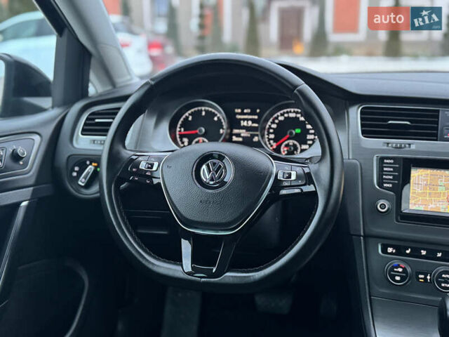 Черный Фольксваген Гольф, объемом двигателя 2 л и пробегом 249 тыс. км за 11950 $, фото 103 на Automoto.ua