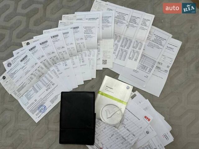 Черный Фольксваген Гольф, объемом двигателя 1.6 л и пробегом 240 тыс. км за 10800 $, фото 37 на Automoto.ua