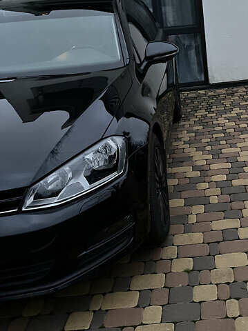 Черный Фольксваген Гольф, объемом двигателя 1.6 л и пробегом 210 тыс. км за 9750 $, фото 5 на Automoto.ua