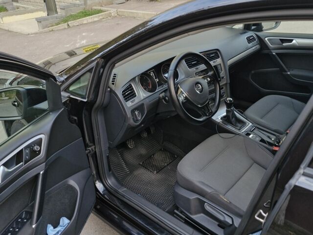 Чорний Фольксваген Гольф, об'ємом двигуна 1.6 л та пробігом 271 тис. км за 9999 $, фото 7 на Automoto.ua