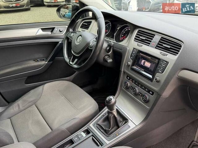 Чорний Фольксваген Гольф, об'ємом двигуна 1.6 л та пробігом 241 тис. км за 10800 $, фото 17 на Automoto.ua