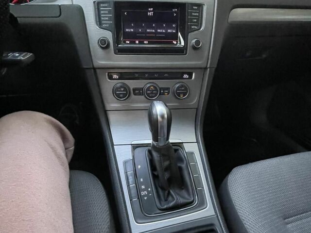 Фольксваген Гольф 2014 в Хмельницком на Automoto.ua Черный Фольксваген Гольф, объемом двигателя 0 л и пробегом 217 тыс. км за 10899 $, фото 8 на Automoto.ua