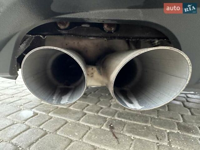 Черный Фольксваген Гольф, объемом двигателя 1.97 л и пробегом 272 тыс. км за 11750 $, фото 6 на Automoto.ua