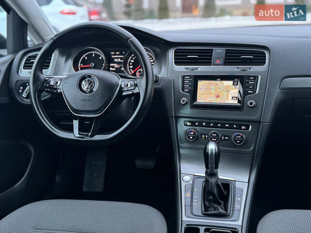 Черный Фольксваген Гольф, объемом двигателя 2 л и пробегом 249 тыс. км за 11950 $, фото 97 на Automoto.ua