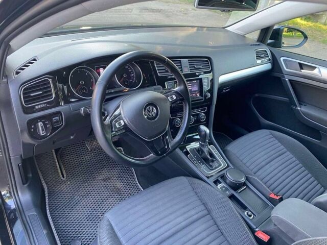 Черный Фольксваген Гольф, объемом двигателя 1.6 л и пробегом 222 тыс. км за 12600 $, фото 13 на Automoto.ua