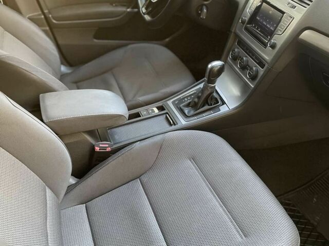 Фольксваген Гольф 2014 в Хмельницком на Automoto.ua Черный Фольксваген Гольф, объемом двигателя 0 л и пробегом 217 тыс. км за 10899 $, фото 6 на Automoto.ua