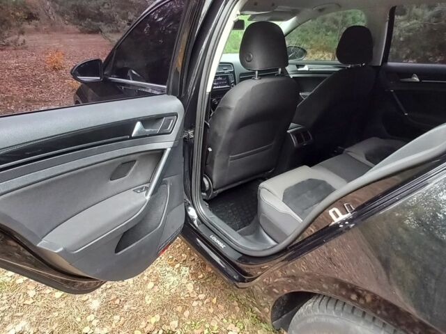 Чорний Фольксваген Гольф, об'ємом двигуна 1.6 л та пробігом 244 тис. км за 9950 $, фото 17 на Automoto.ua