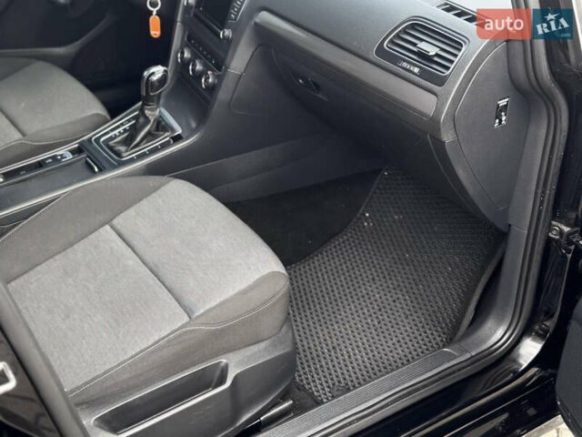 Чорний Фольксваген Гольф, об'ємом двигуна 1.6 л та пробігом 320 тис. км за 9500 $, фото 35 на Automoto.ua