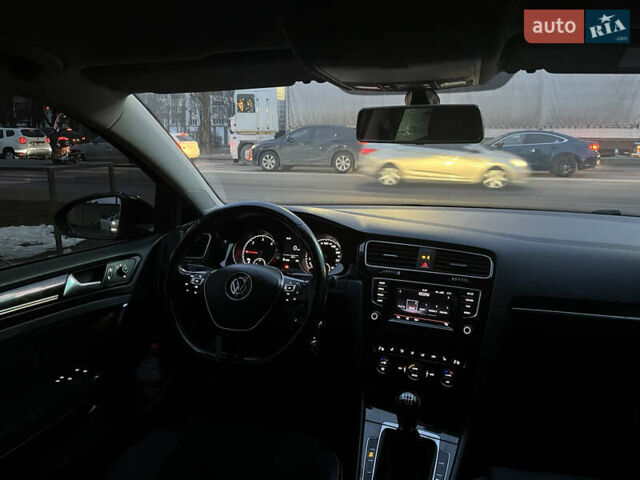 Чорний Фольксваген Гольф, об'ємом двигуна 1.97 л та пробігом 326 тис. км за 10700 $, фото 14 на Automoto.ua