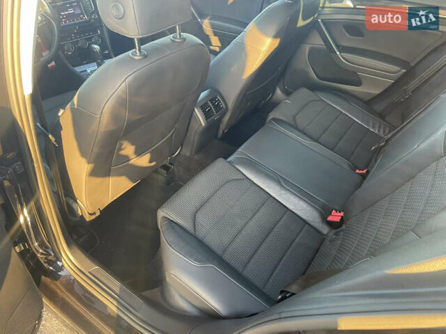 Фольксваген Гольф 2014 в Буске на Automoto.ua Черный Фольксваген Гольф, объемом двигателя 1.2 л и пробегом 253 тыс. км за 10000 $, фото 13 на Automoto.ua