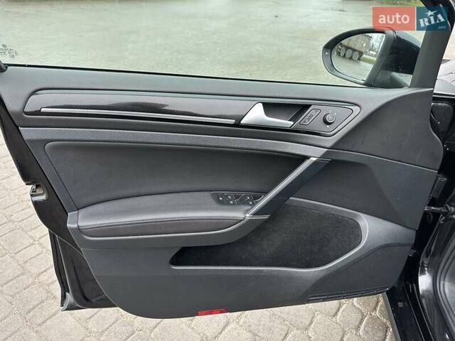 Черный Фольксваген Гольф, объемом двигателя 1.97 л и пробегом 272 тыс. км за 11750 $, фото 15 на Automoto.ua