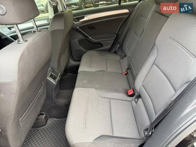 Чорний Фольксваген Гольф, об'ємом двигуна 1.6 л та пробігом 241 тис. км за 10800 $, фото 12 на Automoto.ua