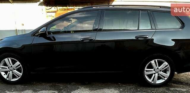 Черный Фольксваген Гольф, объемом двигателя 1.6 л и пробегом 241 тыс. км за 10299 $, фото 4 на Automoto.ua