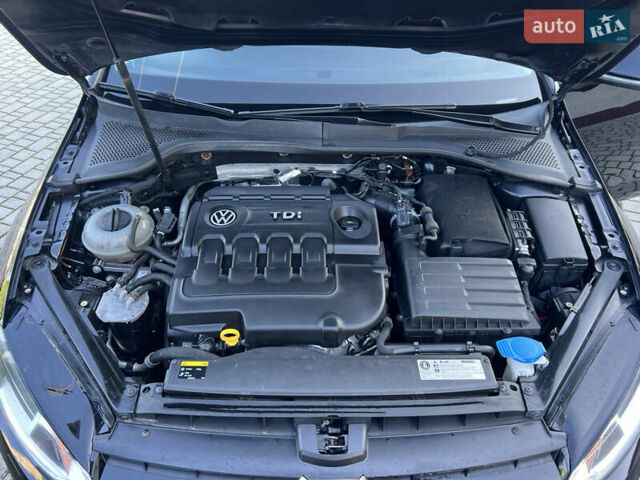 Черный Фольксваген Гольф, объемом двигателя 1.6 л и пробегом 230 тыс. км за 11800 $, фото 84 на Automoto.ua
