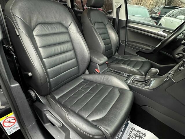 Черный Фольксваген Гольф, объемом двигателя 1.4 л и пробегом 261 тыс. км за 10500 $, фото 7 на Automoto.ua