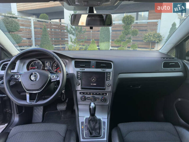 Черный Фольксваген Гольф, объемом двигателя 1.97 л и пробегом 321 тыс. км за 9900 $, фото 18 на Automoto.ua