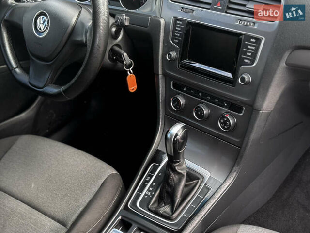 Чорний Фольксваген Гольф, об'ємом двигуна 1.6 л та пробігом 320 тис. км за 9500 $, фото 37 на Automoto.ua
