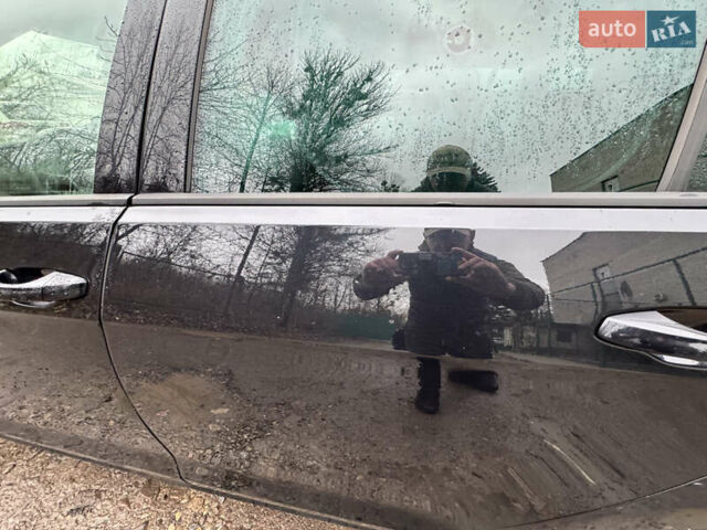 Черный Фольксваген Гольф, объемом двигателя 1.97 л и пробегом 260 тыс. км за 10999 $, фото 12 на Automoto.ua