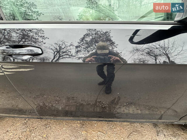 Черный Фольксваген Гольф, объемом двигателя 1.97 л и пробегом 260 тыс. км за 10999 $, фото 17 на Automoto.ua