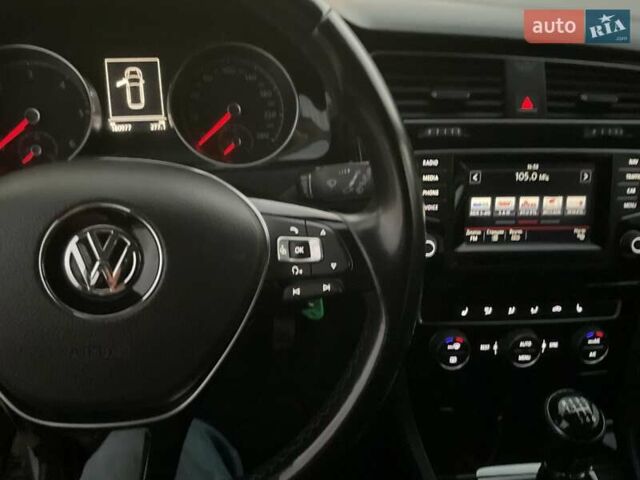 Черный Фольксваген Гольф, объемом двигателя 1.97 л и пробегом 181 тыс. км за 10500 $, фото 11 на Automoto.ua