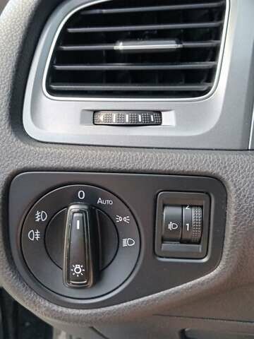 Чорний Фольксваген Гольф, об'ємом двигуна 1.6 л та пробігом 297 тис. км за 9900 $, фото 14 на Automoto.ua