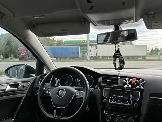 Черный Фольксваген Гольф, объемом двигателя 2 л и пробегом 313 тыс. км за 9450 $, фото 10 на Automoto.ua