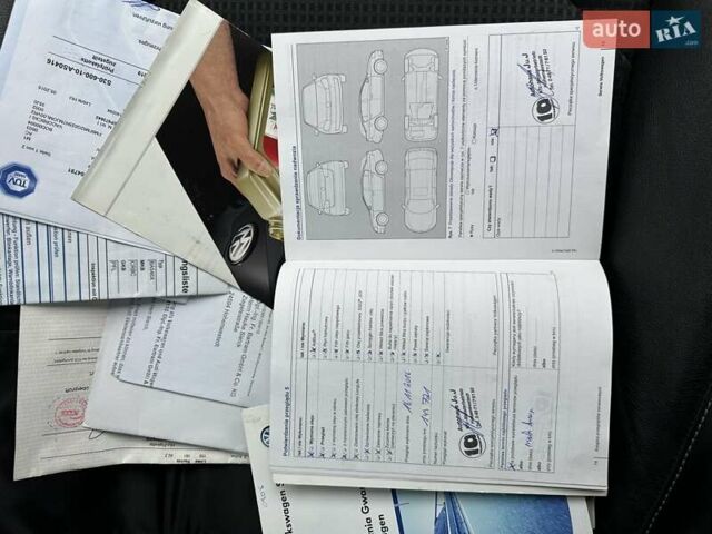 Черный Фольксваген Гольф, объемом двигателя 1.97 л и пробегом 272 тыс. км за 11750 $, фото 40 на Automoto.ua