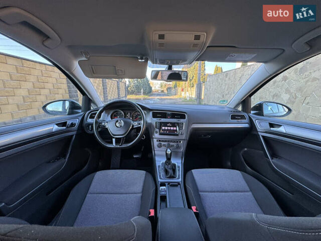 Черный Фольксваген Гольф, объемом двигателя 1.6 л и пробегом 218 тыс. км за 10900 $, фото 28 на Automoto.ua