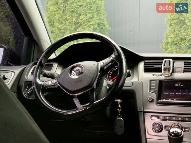 Черный Фольксваген Гольф, объемом двигателя 1.6 л и пробегом 272 тыс. км за 10700 $, фото 23 на Automoto.ua