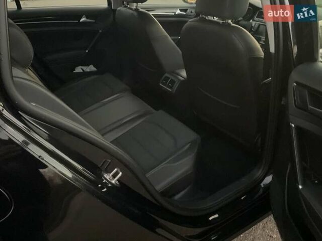 Черный Фольксваген Гольф, объемом двигателя 1.97 л и пробегом 181 тыс. км за 10500 $, фото 6 на Automoto.ua