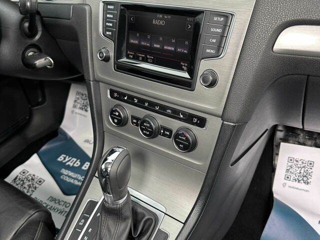 Черный Фольксваген Гольф, объемом двигателя 1.4 л и пробегом 261 тыс. км за 10500 $, фото 10 на Automoto.ua