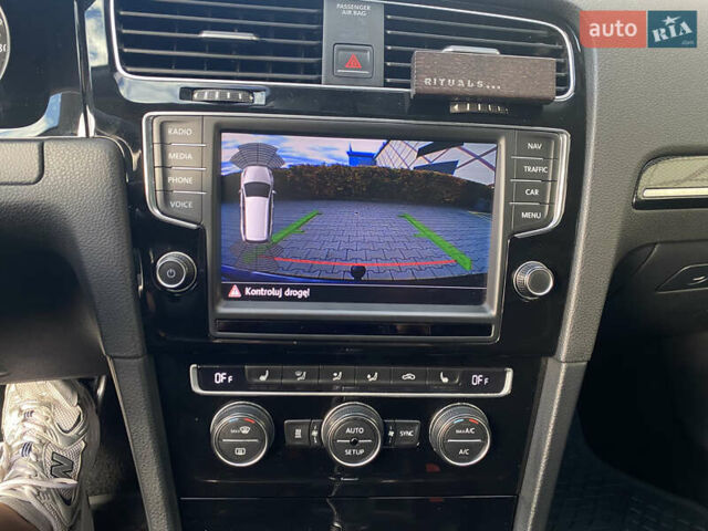 Черный Фольксваген Гольф, объемом двигателя 1.97 л и пробегом 198 тыс. км за 12500 $, фото 14 на Automoto.ua