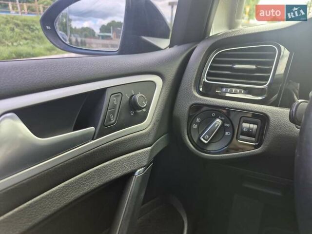 Черный Фольксваген Гольф, объемом двигателя 1.6 л и пробегом 229 тыс. км за 11199 $, фото 27 на Automoto.ua