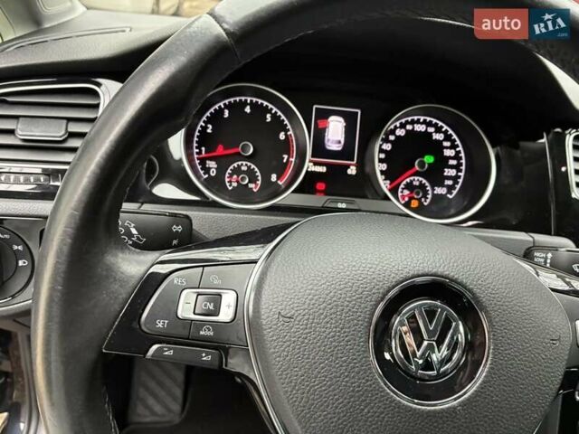 Черный Фольксваген Гольф, объемом двигателя 1.4 л и пробегом 245 тыс. км за 10800 $, фото 11 на Automoto.ua