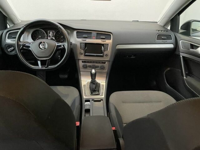 Черный Фольксваген Гольф, объемом двигателя 1.2 л и пробегом 210 тыс. км за 7500 $, фото 3 на Automoto.ua