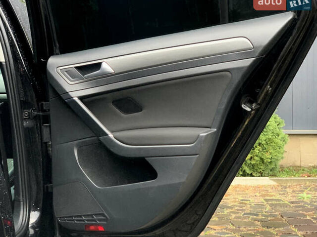 Черный Фольксваген Гольф, объемом двигателя 1.6 л и пробегом 272 тыс. км за 10700 $, фото 26 на Automoto.ua