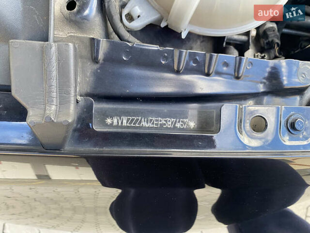 Черный Фольксваген Гольф, объемом двигателя 1.97 л и пробегом 198 тыс. км за 12500 $, фото 20 на Automoto.ua