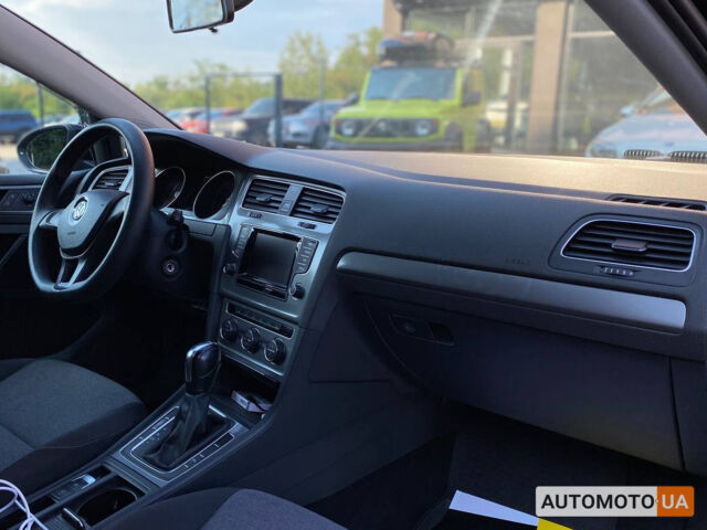 Фольксваген Гольф 2014 в Черновцах на Automoto.ua Черный Фольксваген Гольф, объемом двигателя 1.6 л и пробегом 148 тыс. км за 12200 $, фото 13 на Automoto.ua