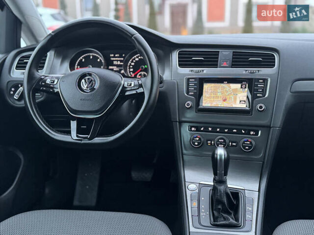 Черный Фольксваген Гольф, объемом двигателя 2 л и пробегом 249 тыс. км за 11950 $, фото 102 на Automoto.ua