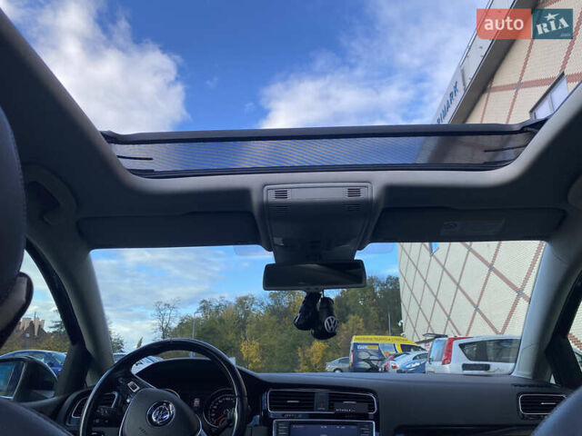 Черный Фольксваген Гольф, объемом двигателя 1.97 л и пробегом 198 тыс. км за 12500 $, фото 15 на Automoto.ua