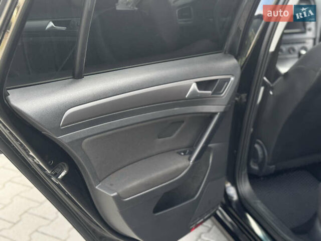 Чорний Фольксваген Гольф, об'ємом двигуна 1.6 л та пробігом 320 тис. км за 9500 $, фото 30 на Automoto.ua