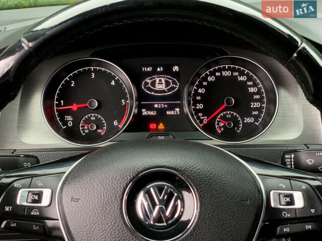 Черный Фольксваген Гольф, объемом двигателя 1.6 л и пробегом 272 тыс. км за 10700 $, фото 19 на Automoto.ua