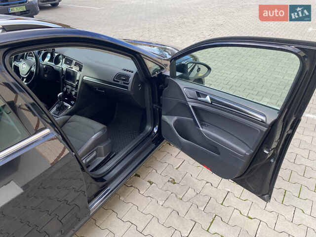 Черный Фольксваген Гольф, объемом двигателя 1.97 л и пробегом 198 тыс. км за 12500 $, фото 11 на Automoto.ua