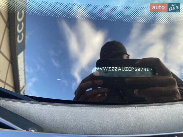 Черный Фольксваген Гольф, объемом двигателя 1.97 л и пробегом 198 тыс. км за 12500 $, фото 17 на Automoto.ua